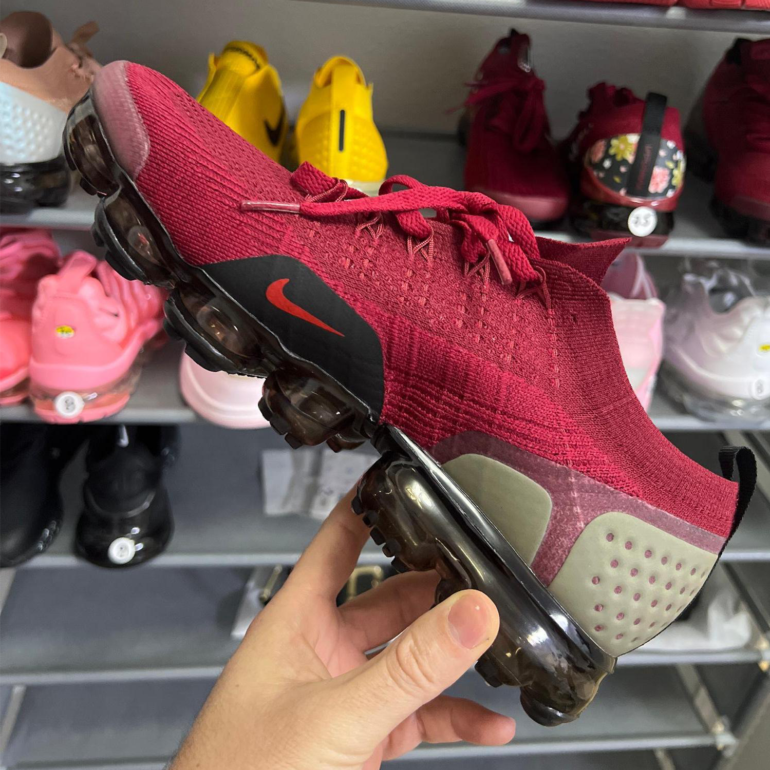 Nike Vapor Max Rojo gris